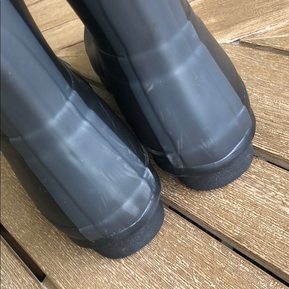 (Sold) Hunter Original Tall Rain Boots in Two-Tone - Picture 7 of 8